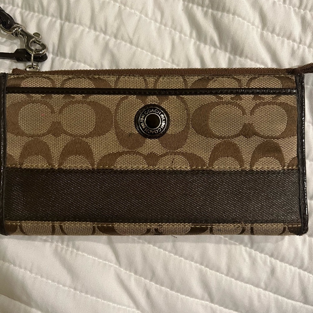 Coach classic logo full size wallet